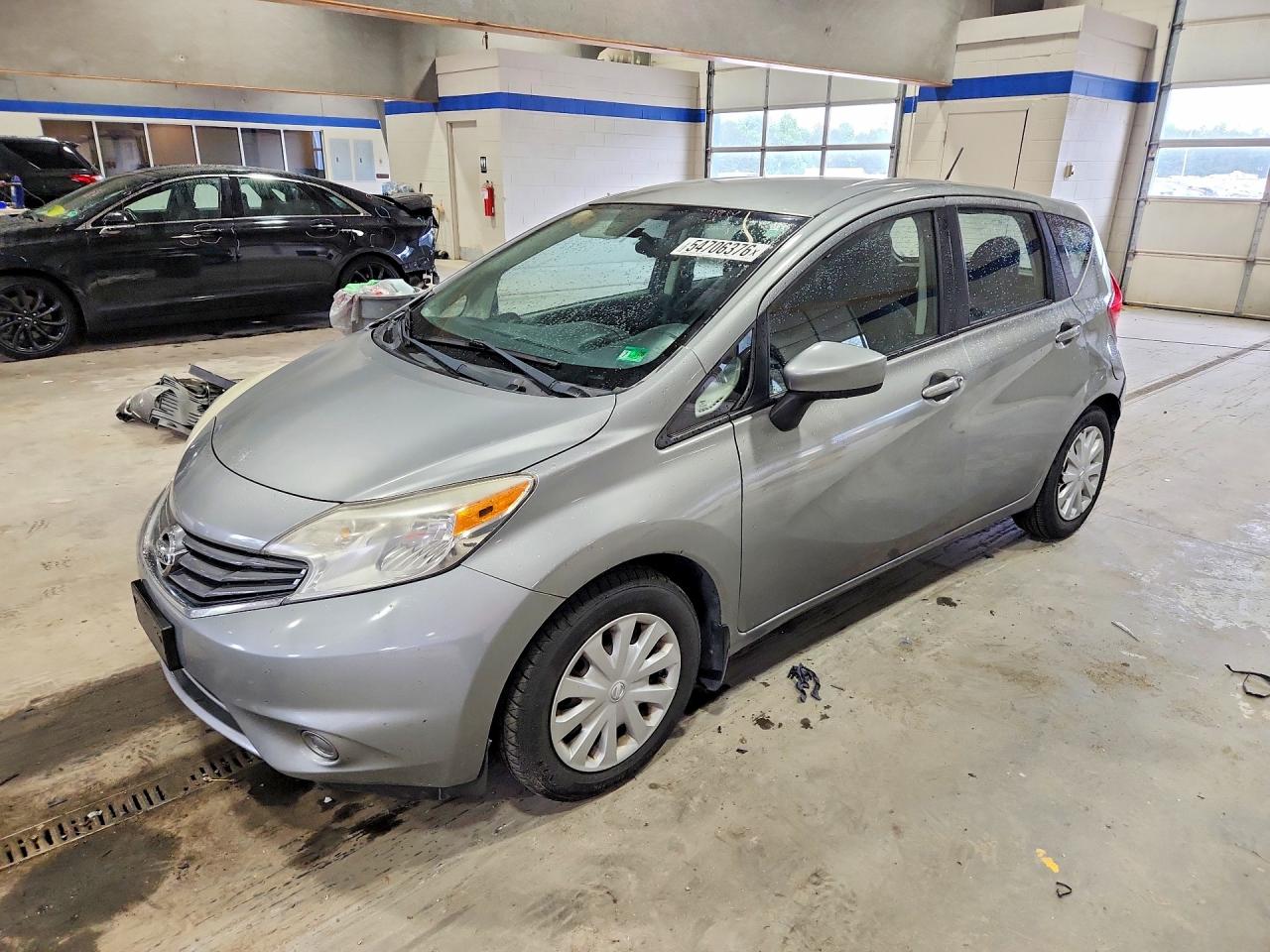 Salvage Nissan Versa Image