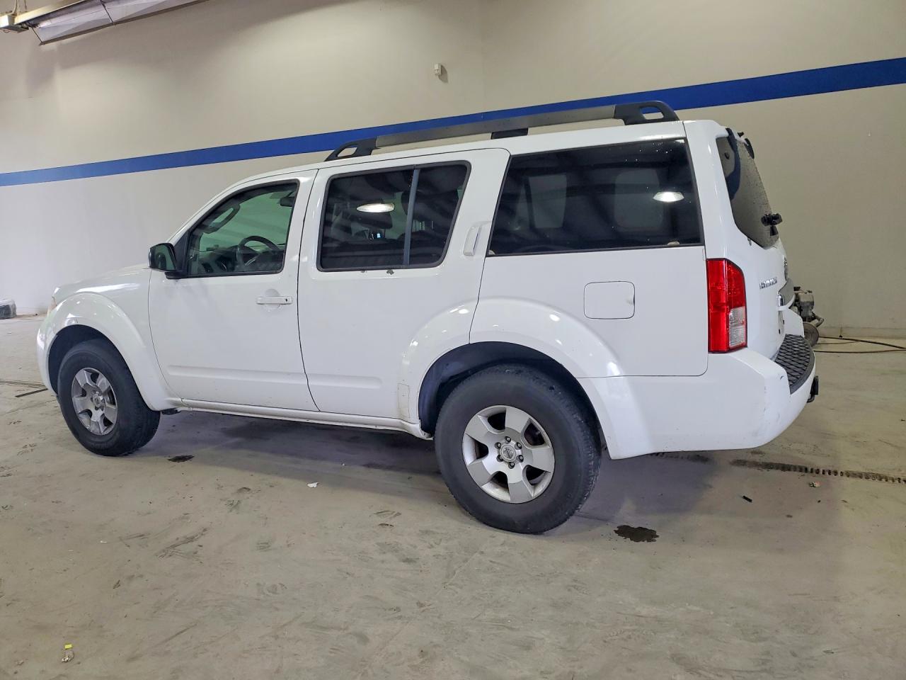 Nissan Pathfinder S
