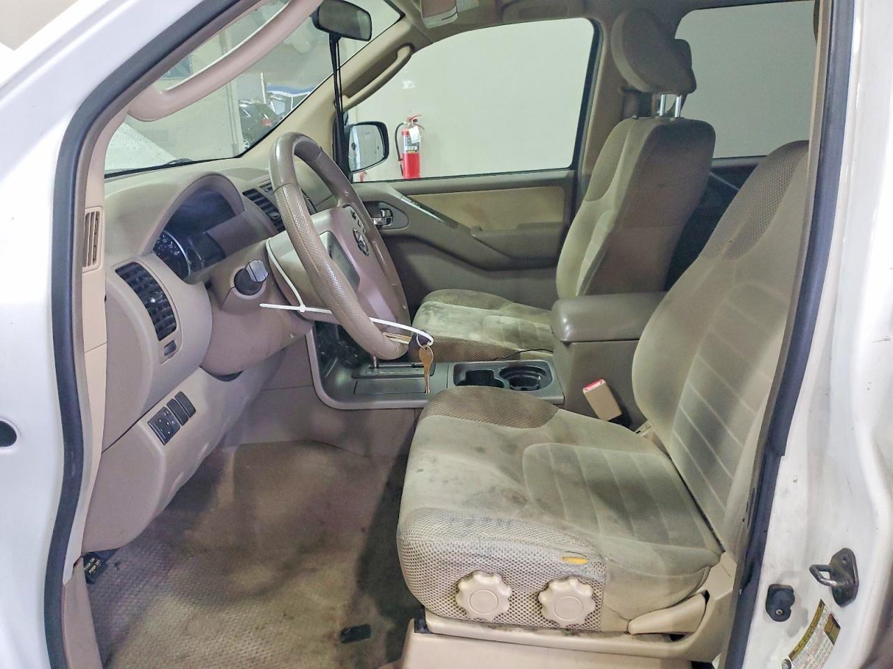 Nissan Pathfinder S