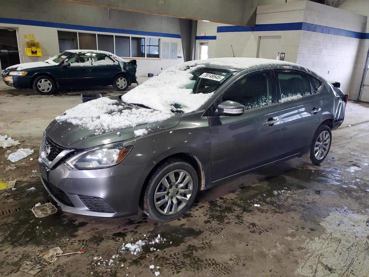 Salvage Nissan Sentra Image