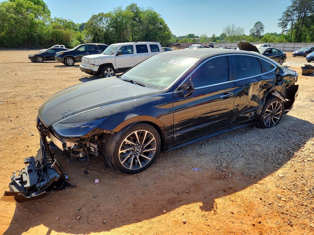 Salvage Hyundai SONATA Image