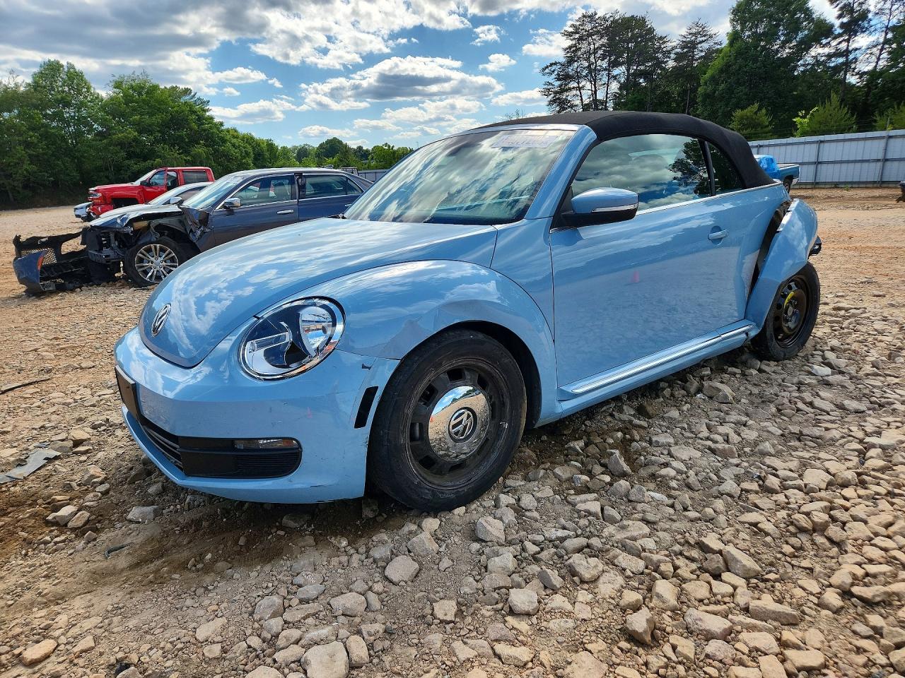 Salvage Volkswagen Beetle Image