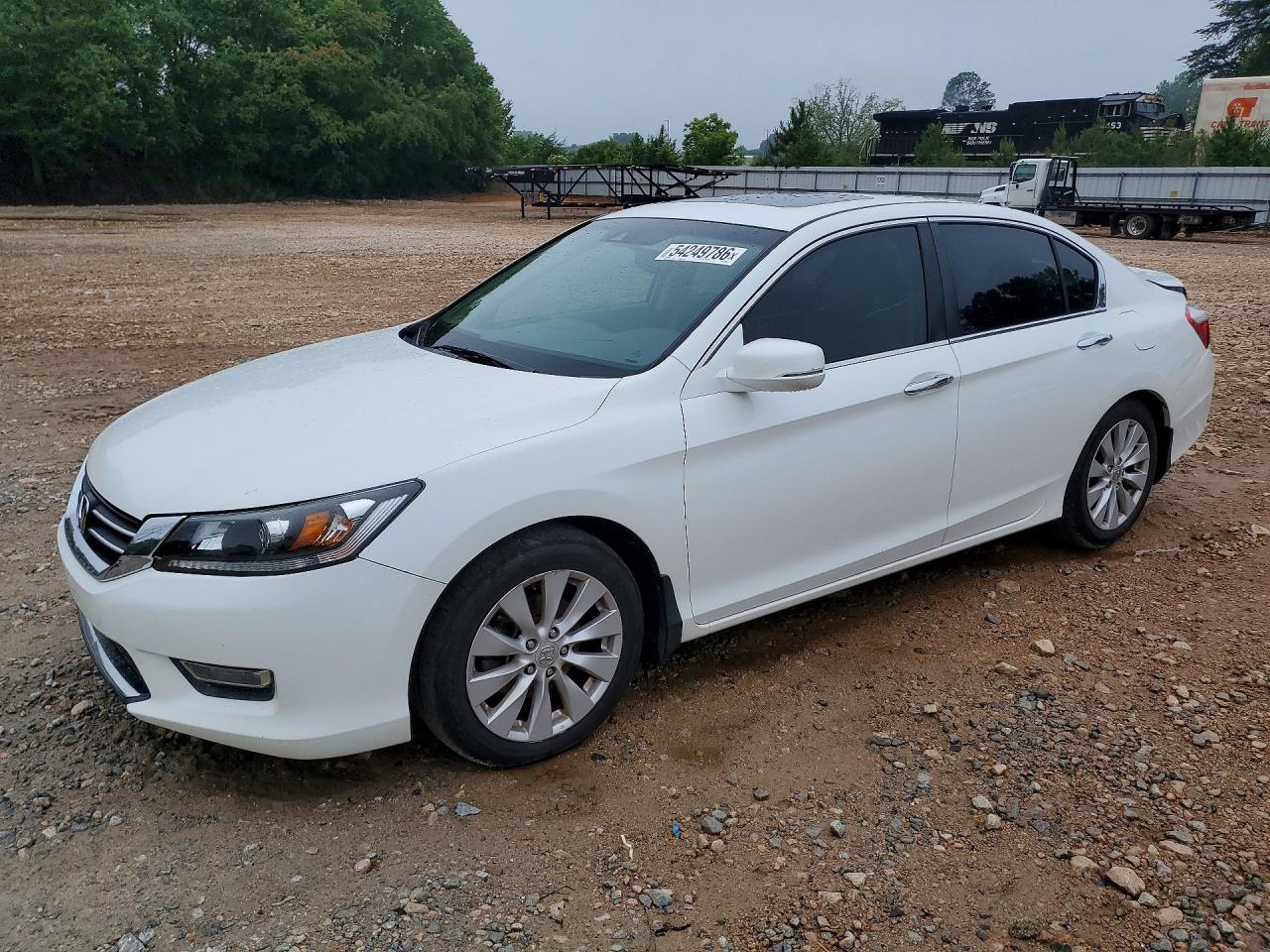 Salvage Honda Accord Image