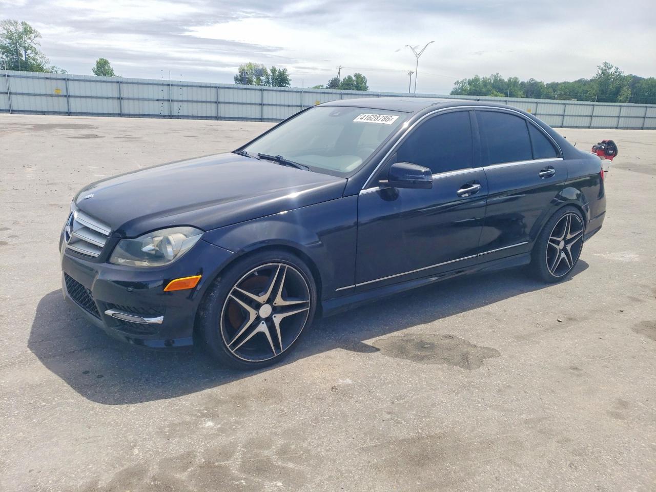 Salvage Mercedes-Benz C-Class Image