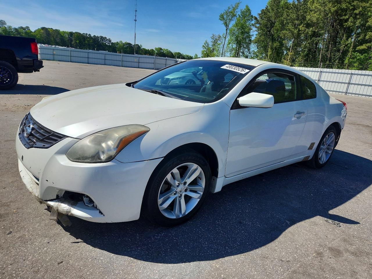 Salvage Nissan Altima Image