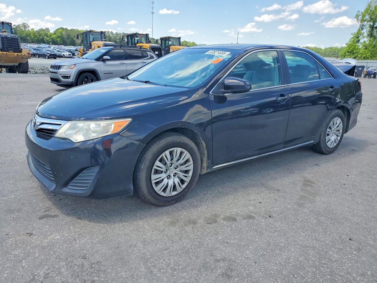 Salvage Toyota Camry Image