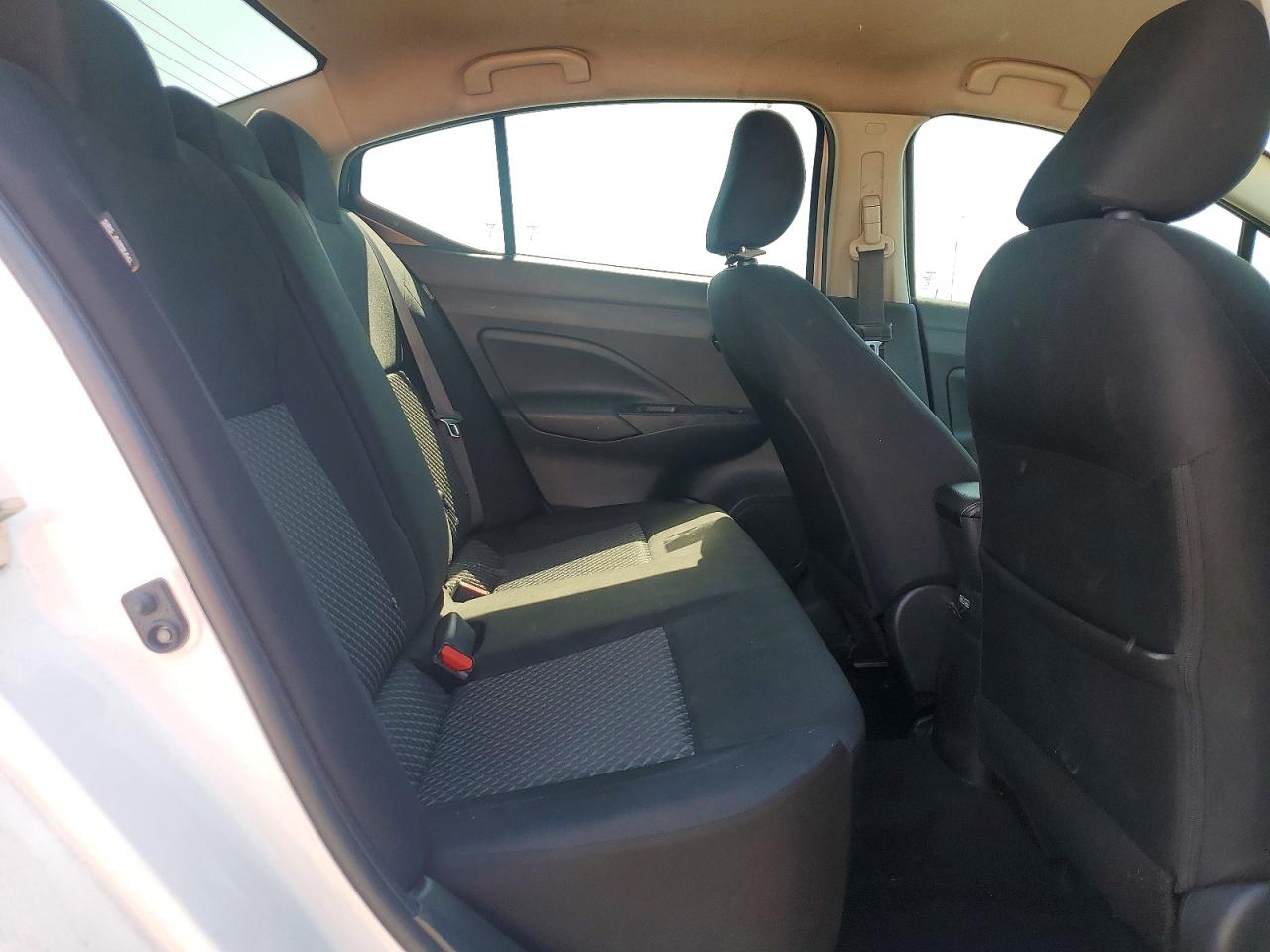 Nissan Versa S