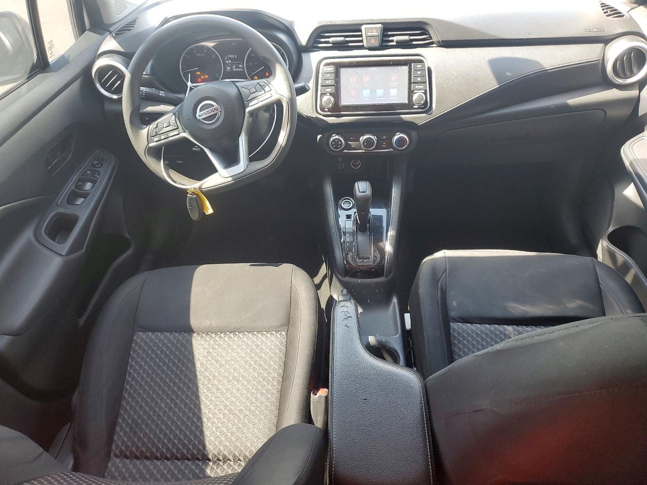 Nissan Versa S
