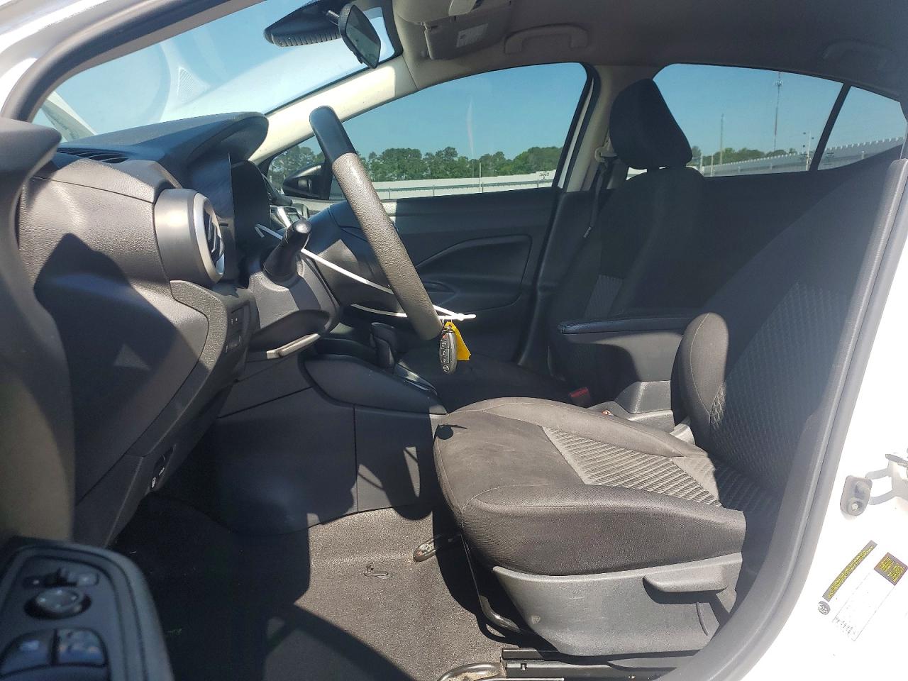 Nissan Versa S