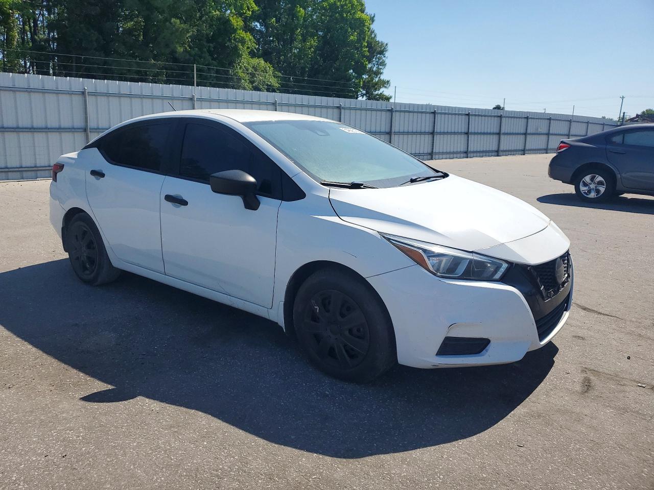 Nissan Versa S