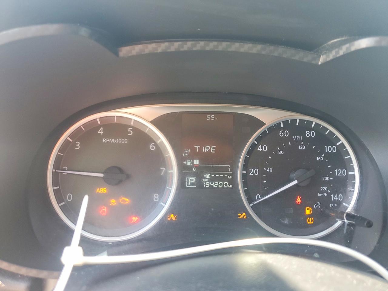 Nissan Versa S