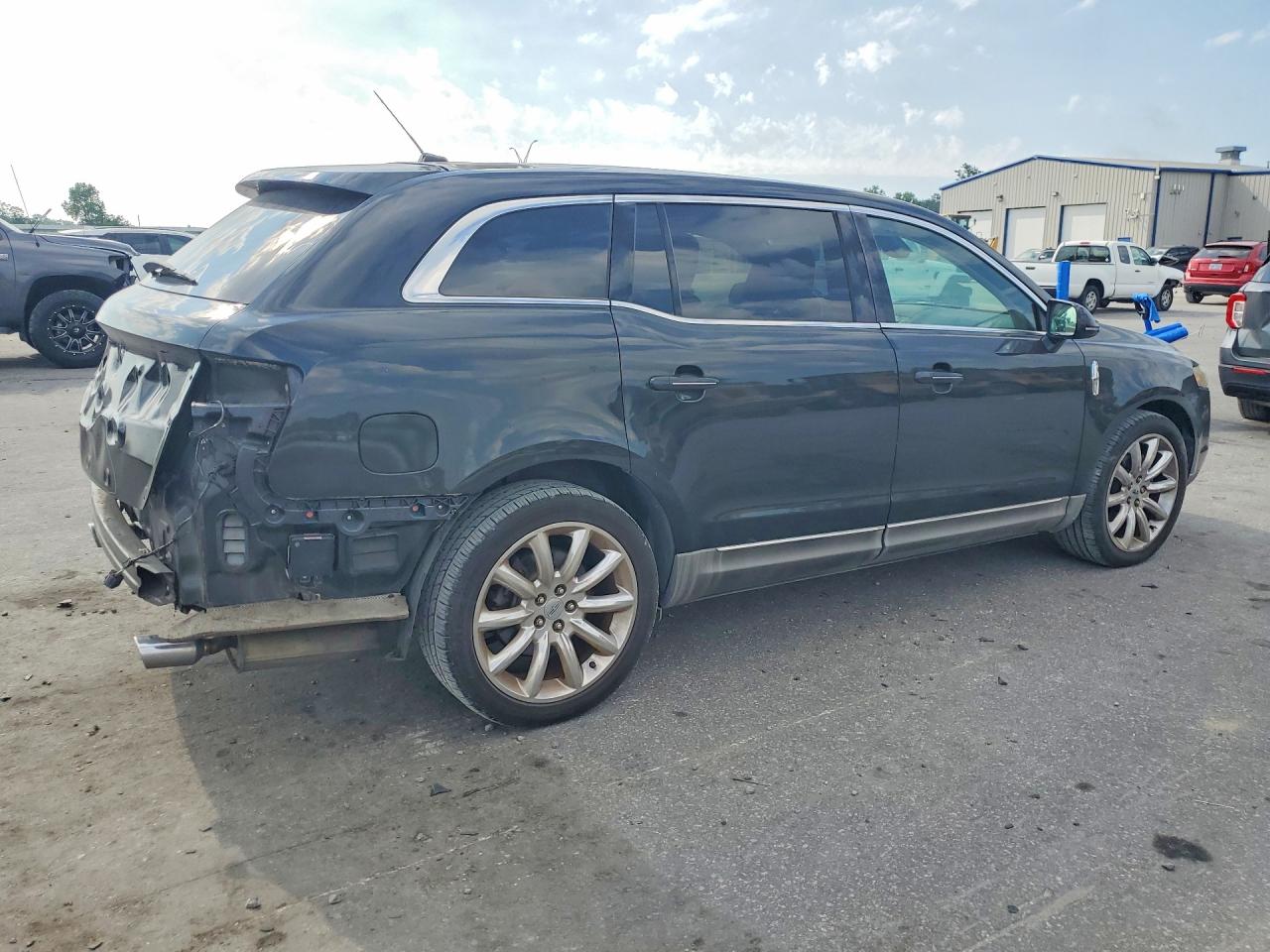 Lincoln MKT