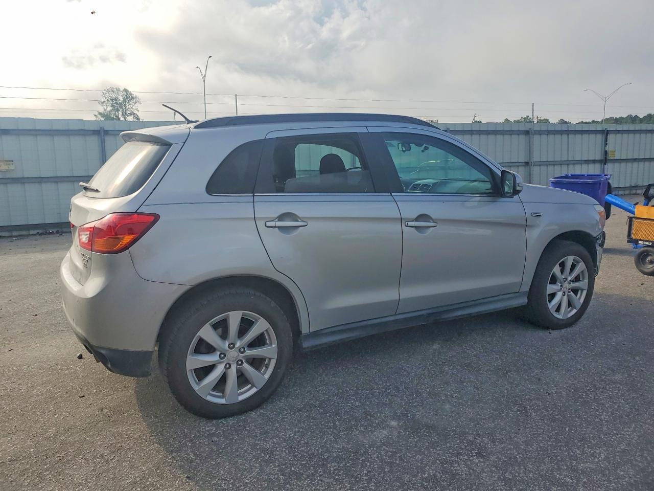 Mitsubishi Outlander Se