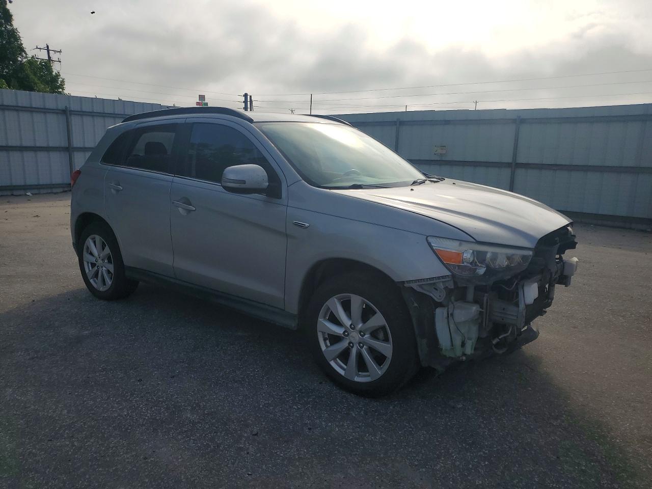 Mitsubishi Outlander Se