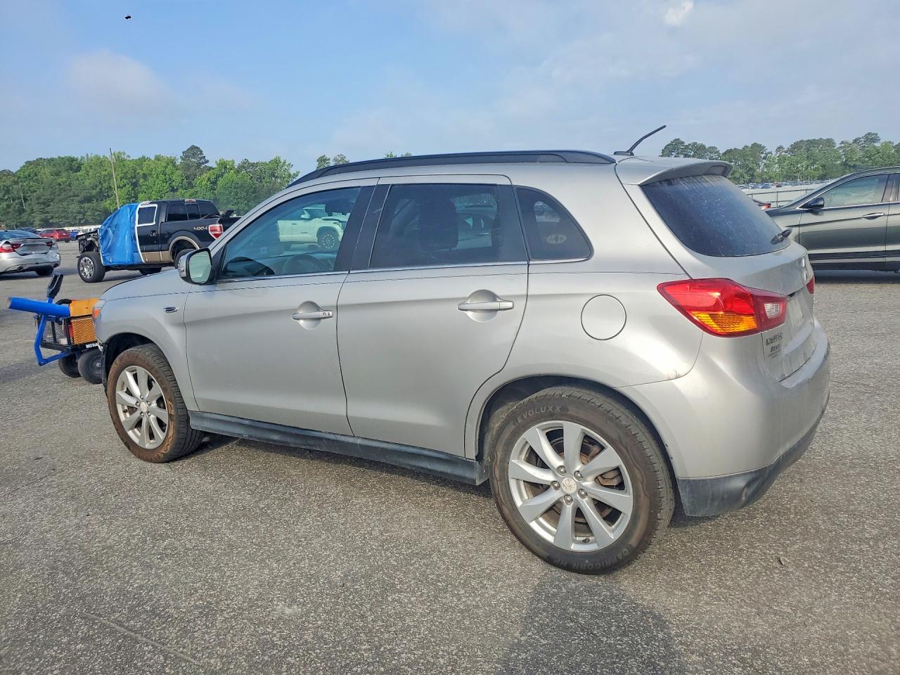 Mitsubishi Outlander Se