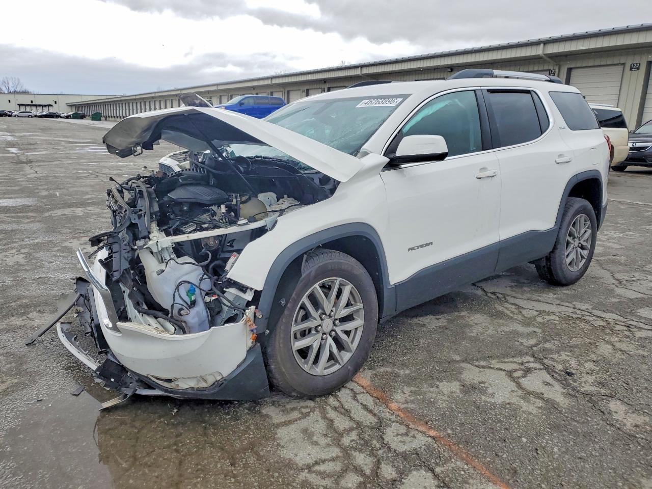 Salvage GMC Acadia Image