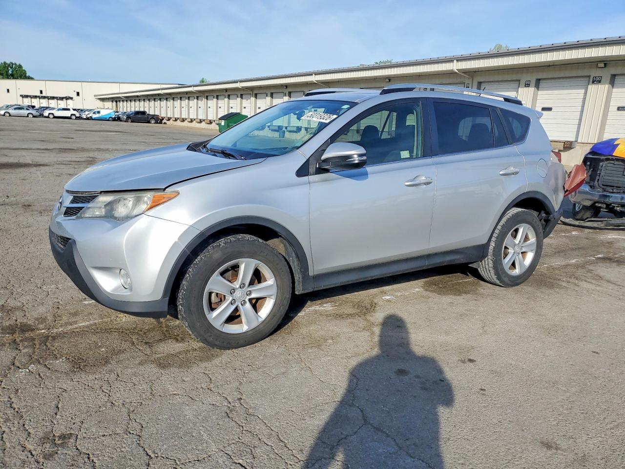 Salvage Toyota RAV4 Image