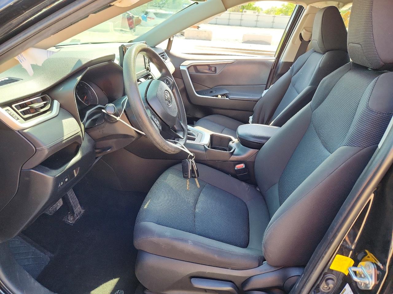 Toyota RAV4 Le
