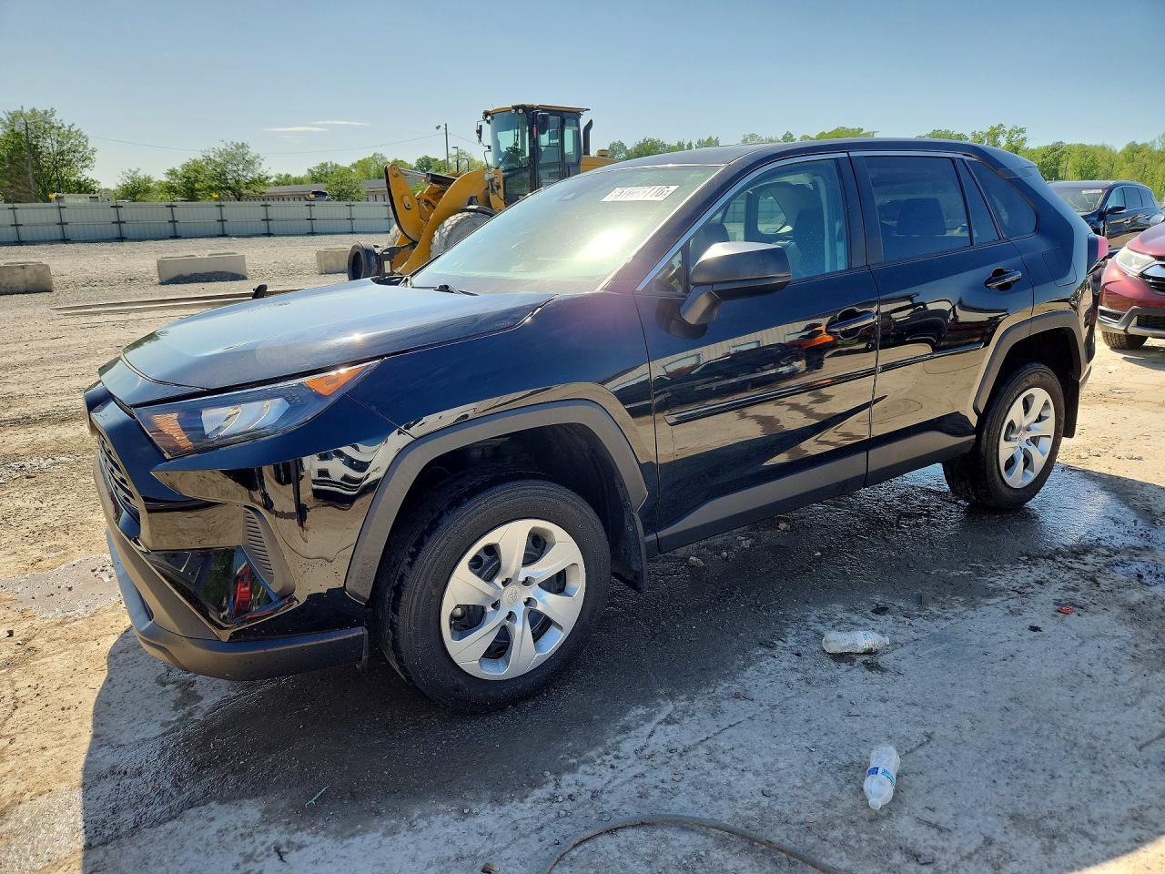 Salvage Toyota RAV4 Image
