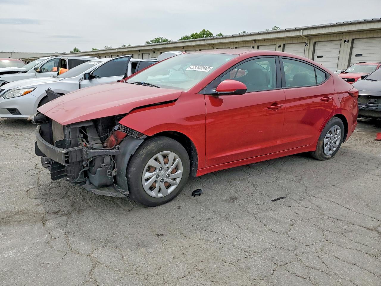 Salvage Hyundai ELANTRA Image