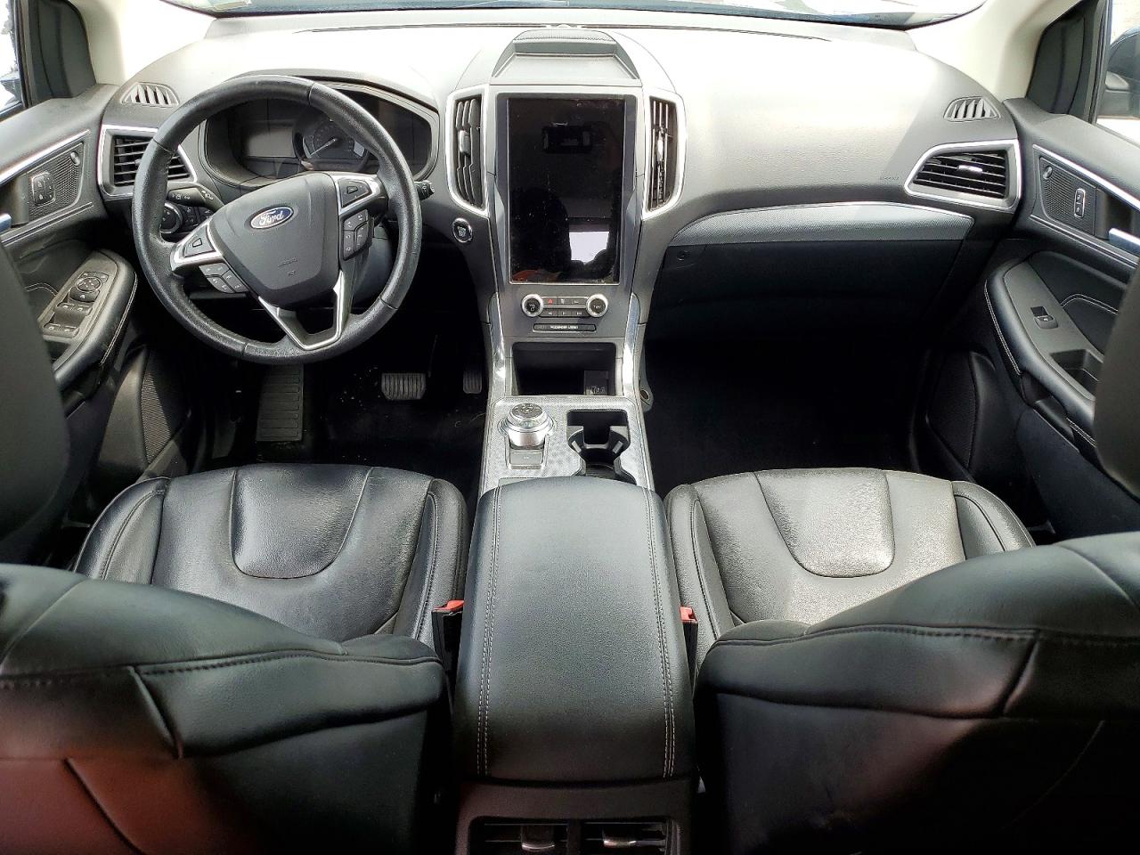 Ford Edge Titanium
