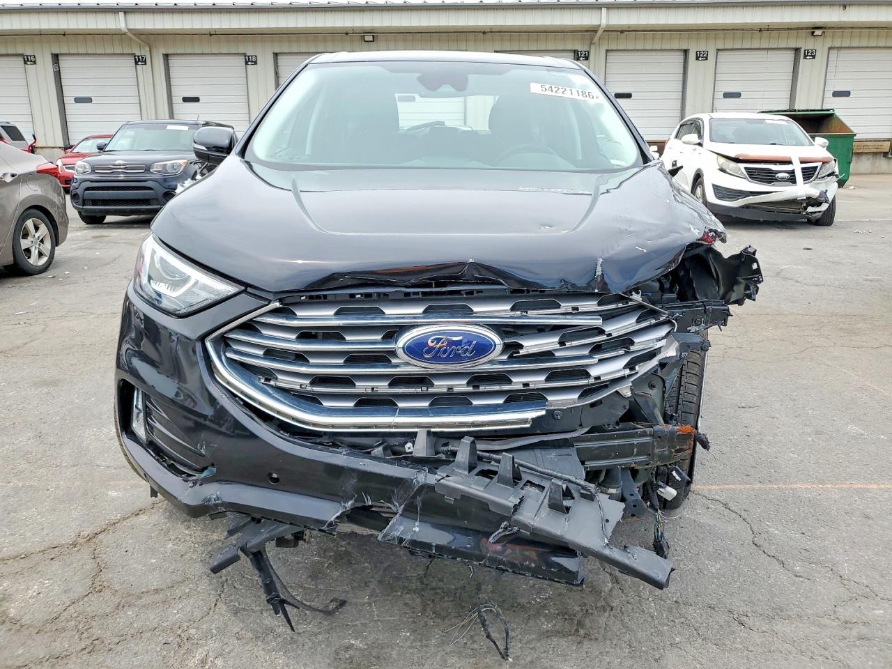 Ford Edge Titanium