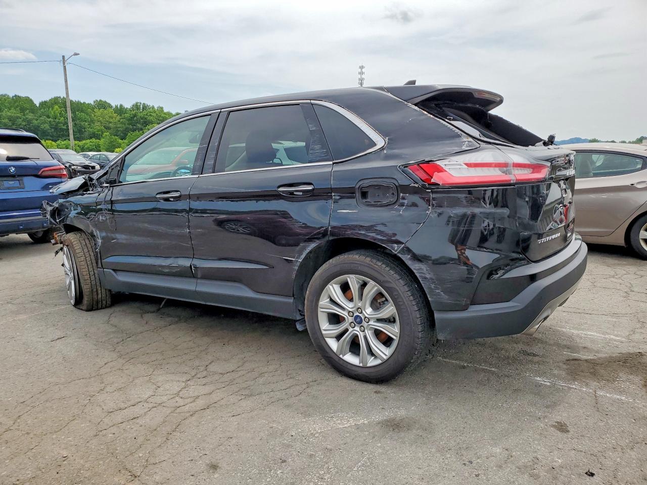 Ford Edge Titanium