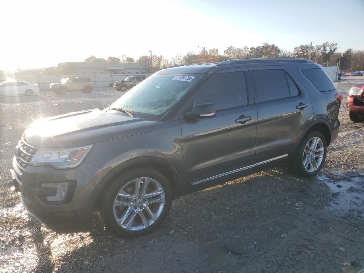 Salvage Ford Explorer Image