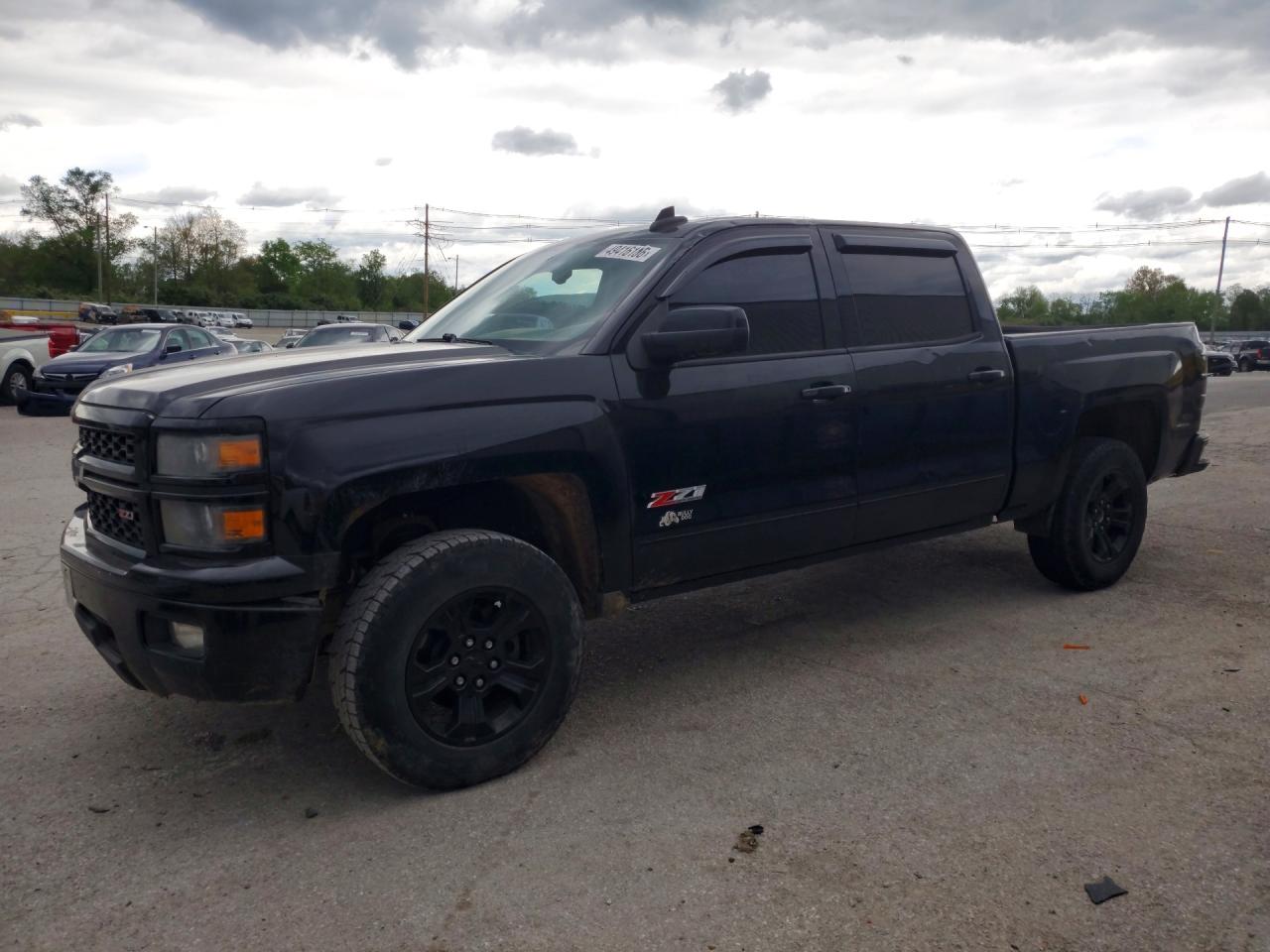 Salvage Chevrolet Silverado Image