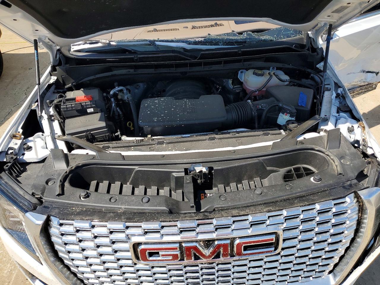 GMC Yukon Denali