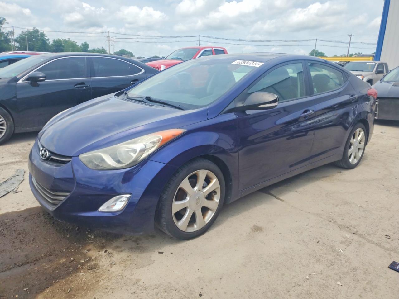 Salvage Hyundai ELANTRA Image