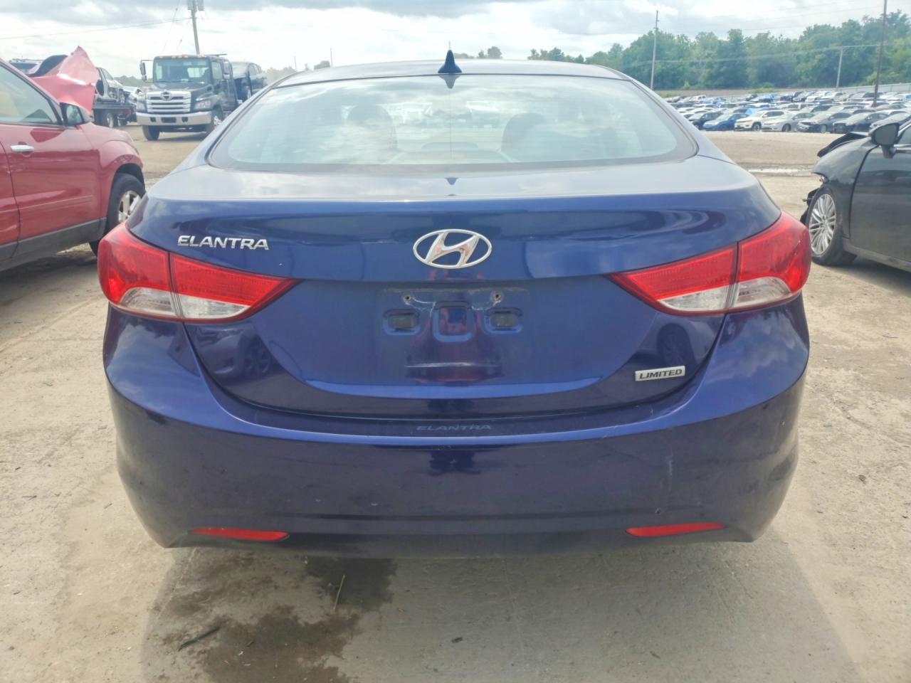 Hyundai ELANTRA Limited