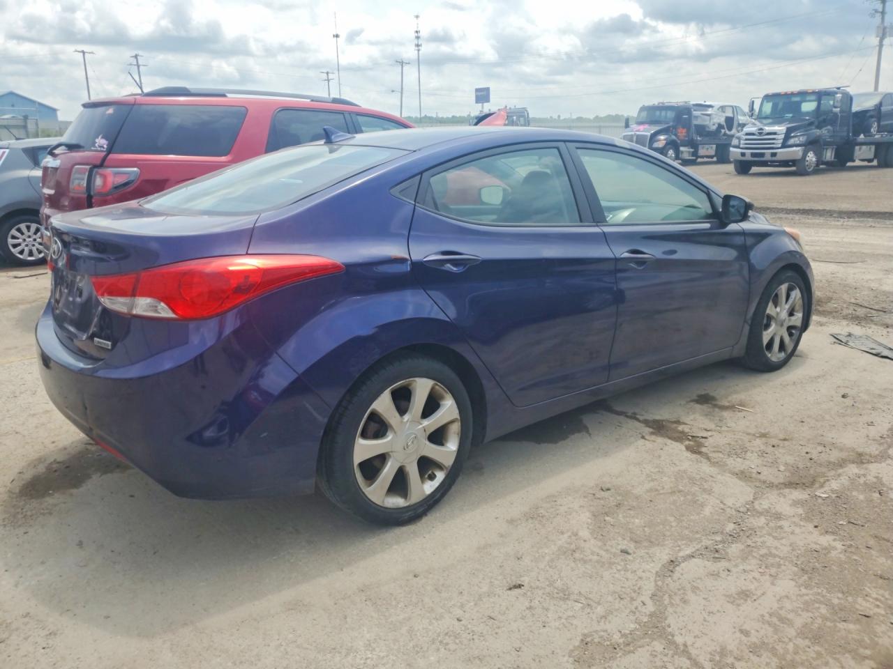 Hyundai ELANTRA Limited