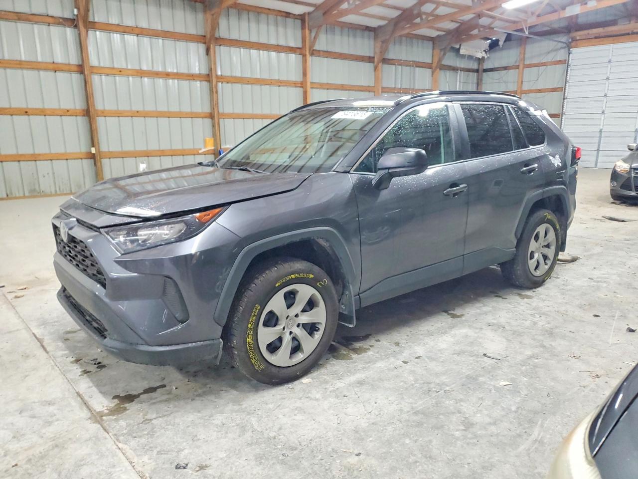 Salvage Toyota RAV4 Image