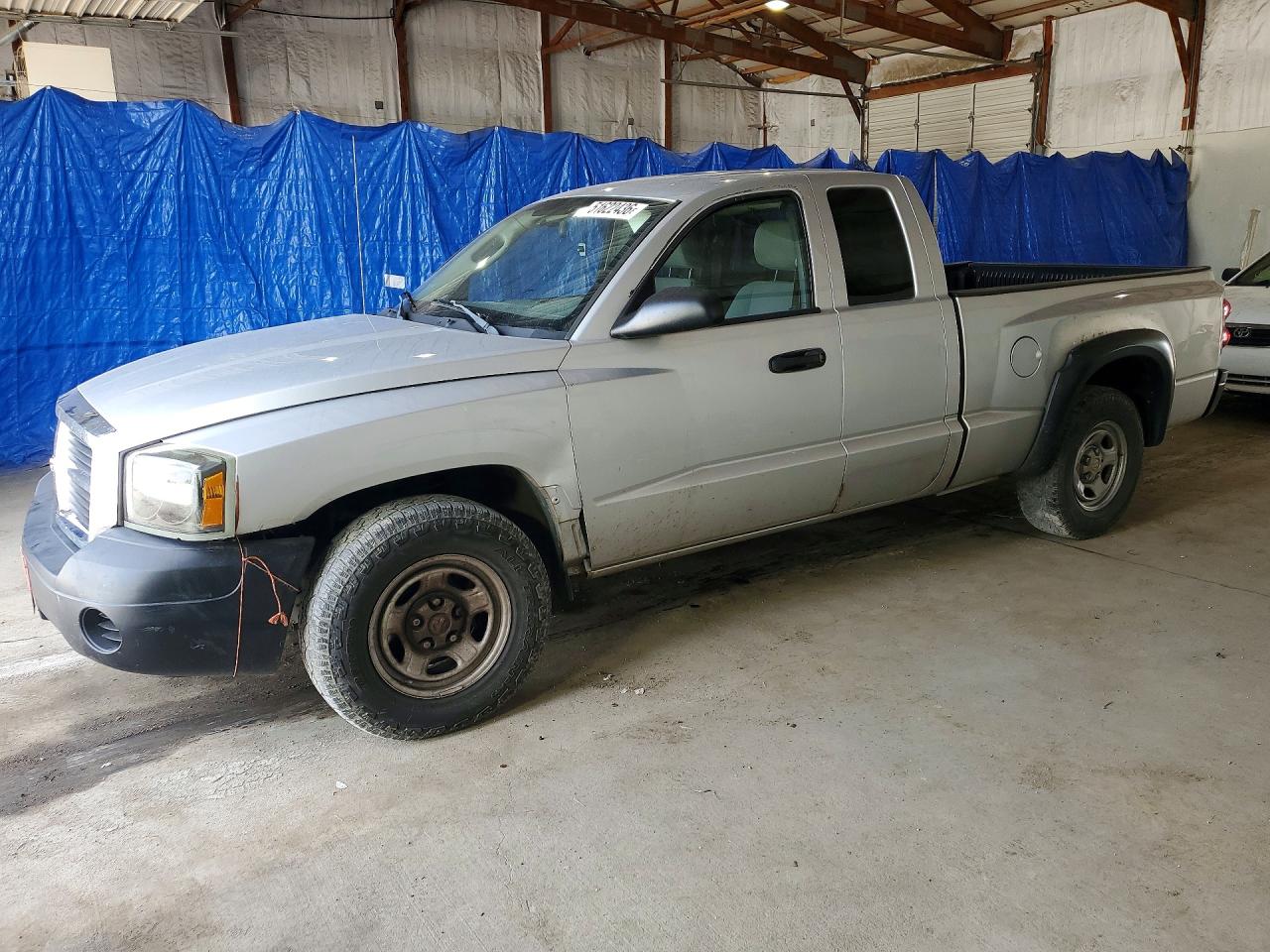 Salvage Dodge Dakota Image