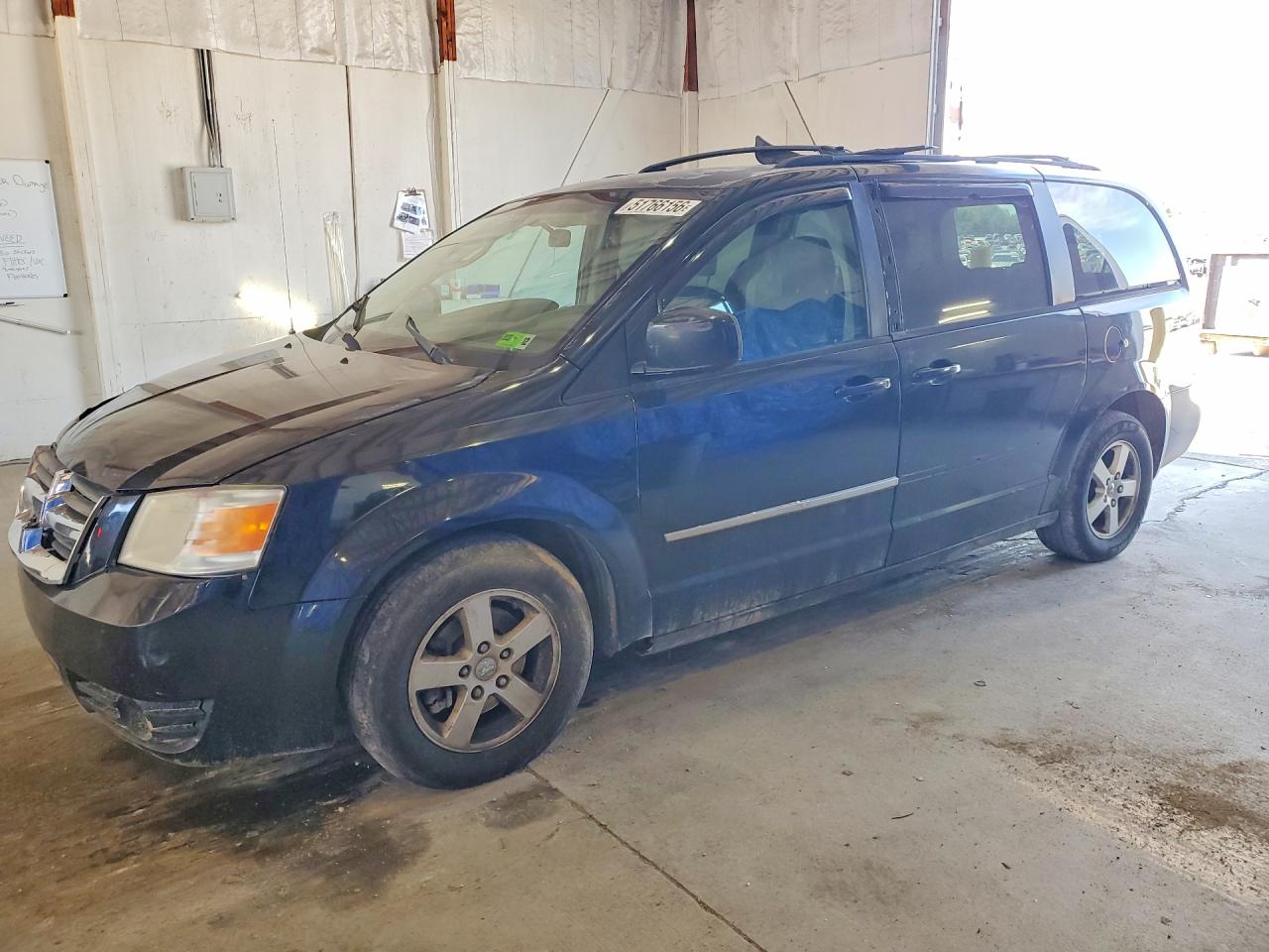 Salvage Dodge Caravan Image