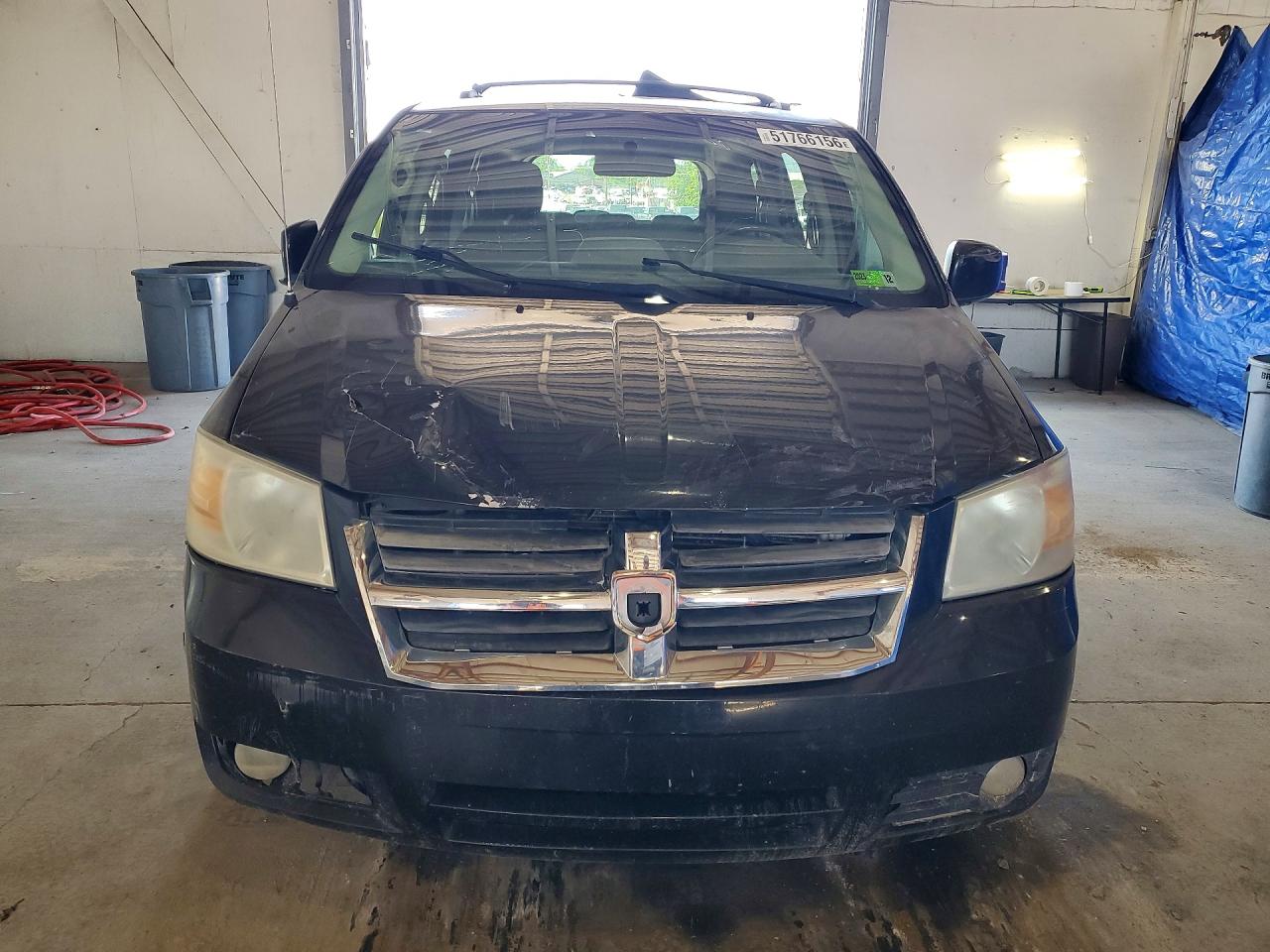 Dodge Caravan Sxt