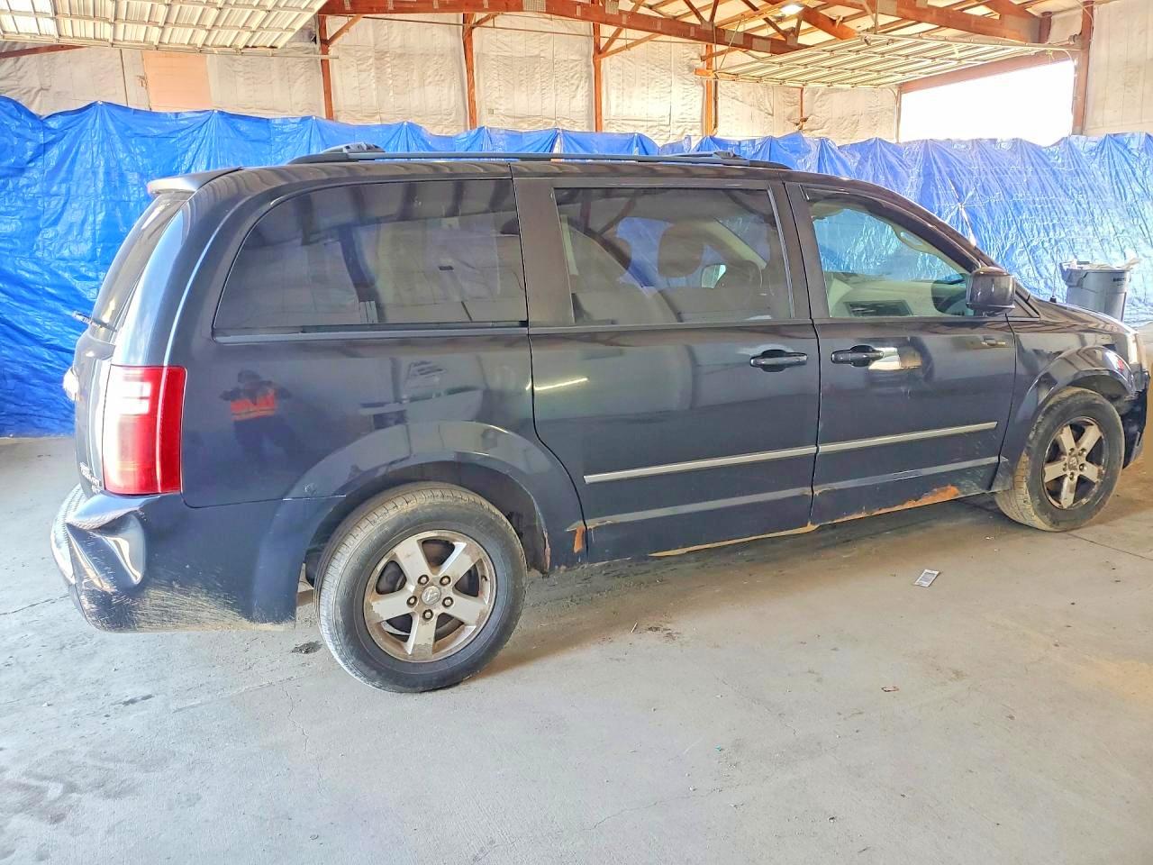 Dodge Caravan Sxt