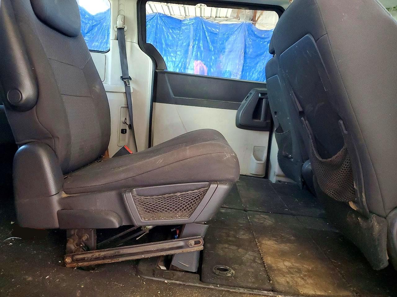 Dodge Caravan Sxt