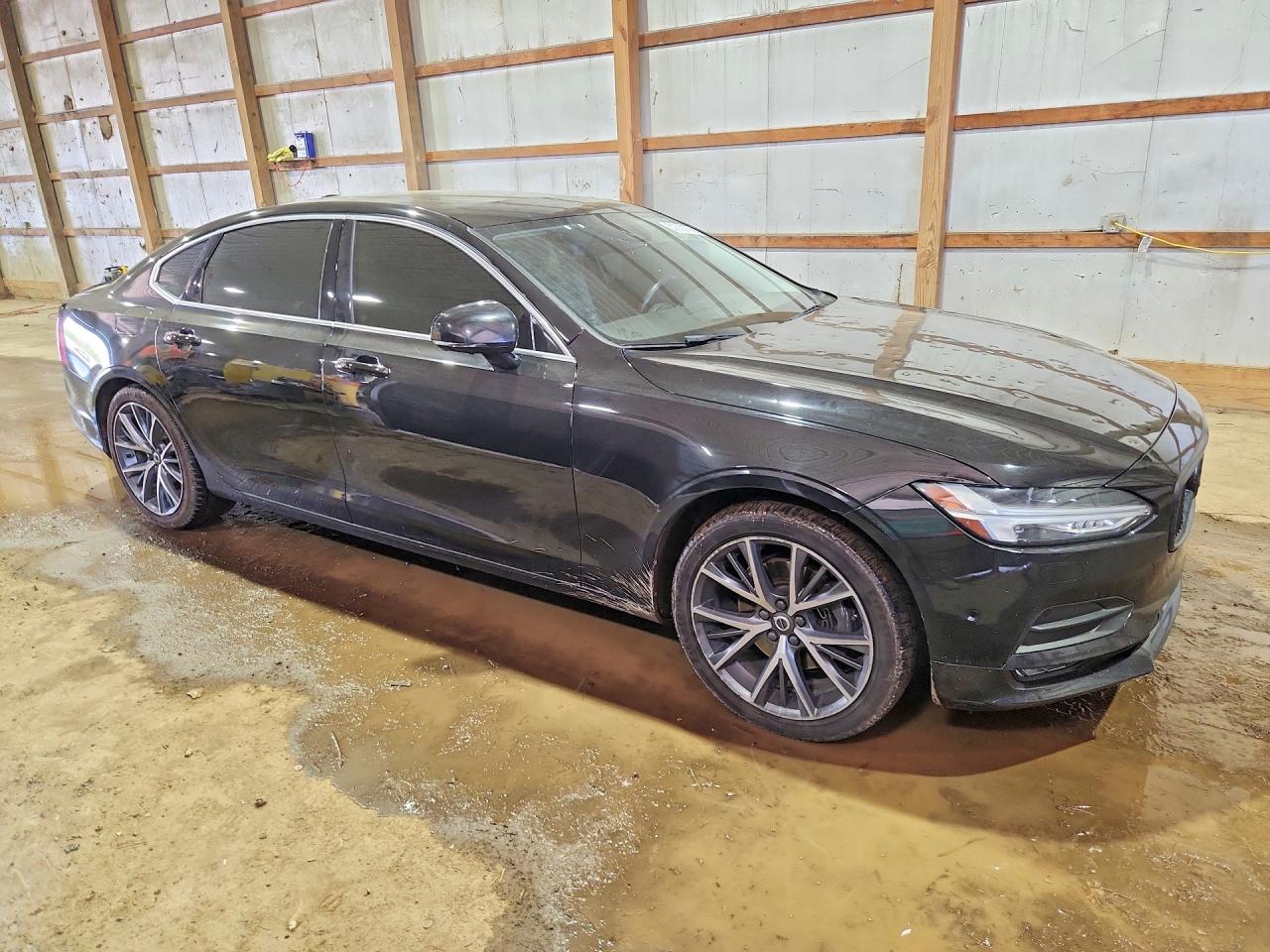 Volvo S90 T5 Momentum