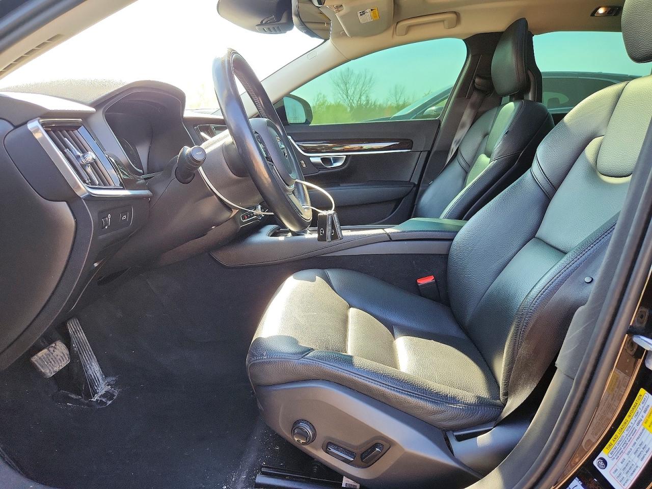 Volvo S90 T5 Momentum