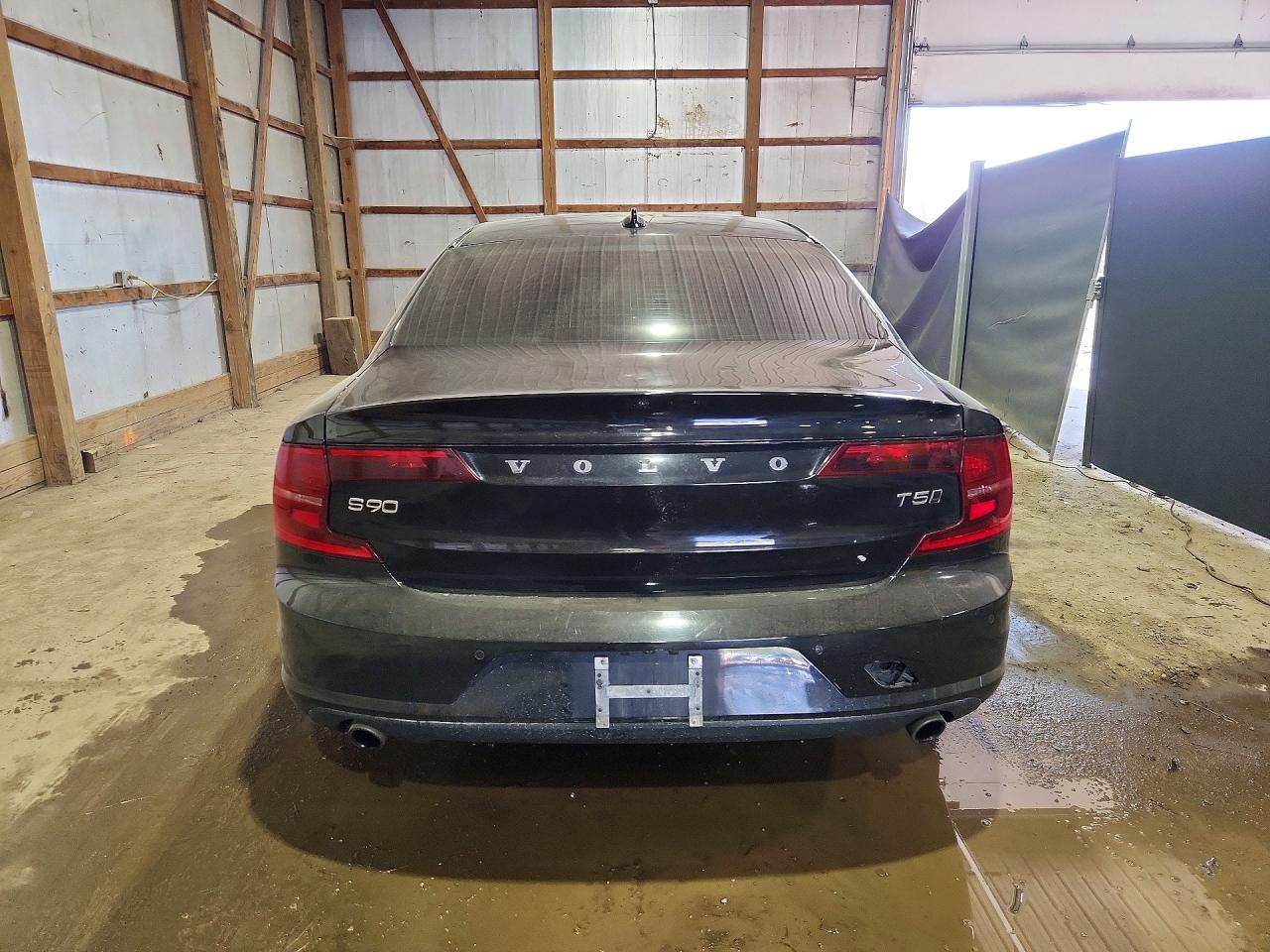 Volvo S90 T5 Momentum