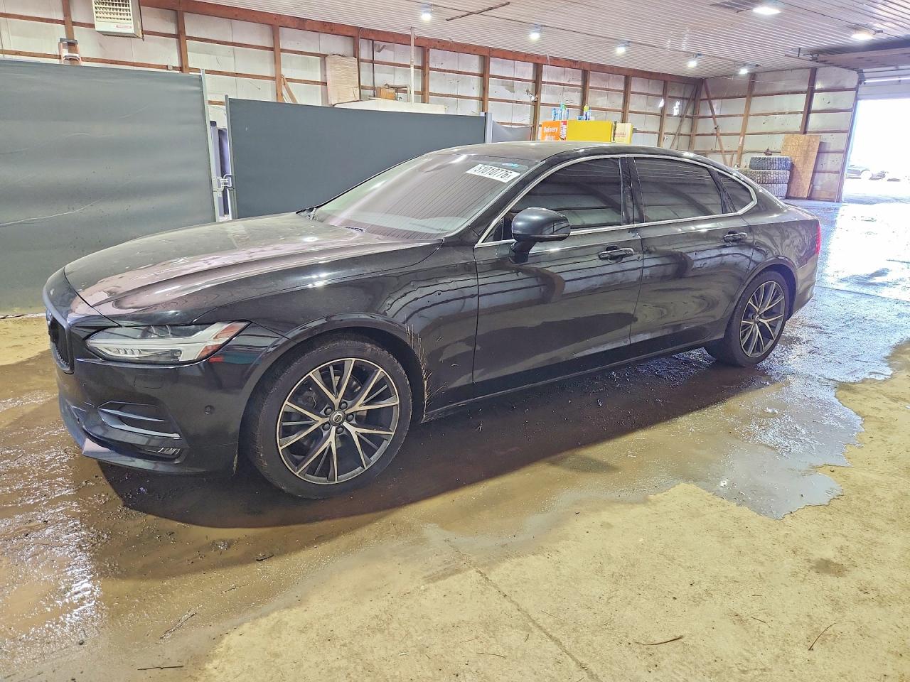 Salvage Volvo S90 Image