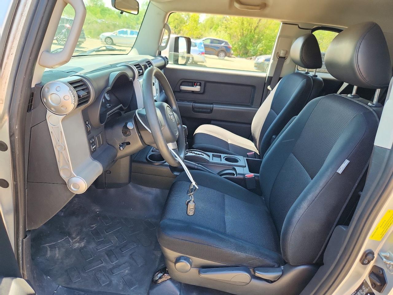 Toyota FJ Cruiser Base