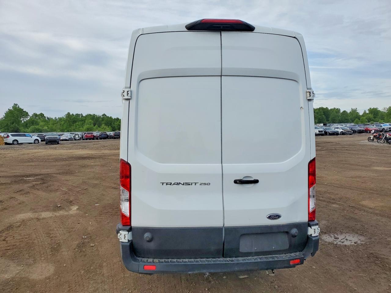 Ford Transit T-250