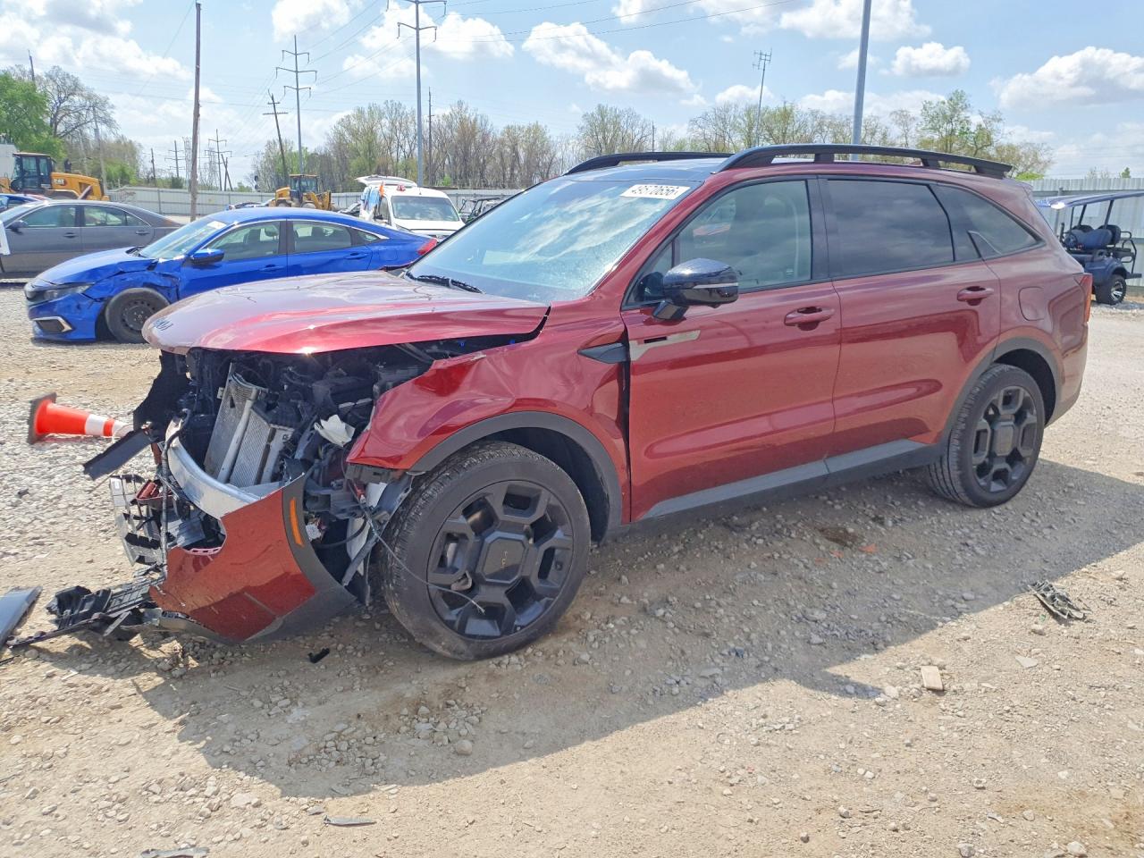 Salvage Kia Sorento Image