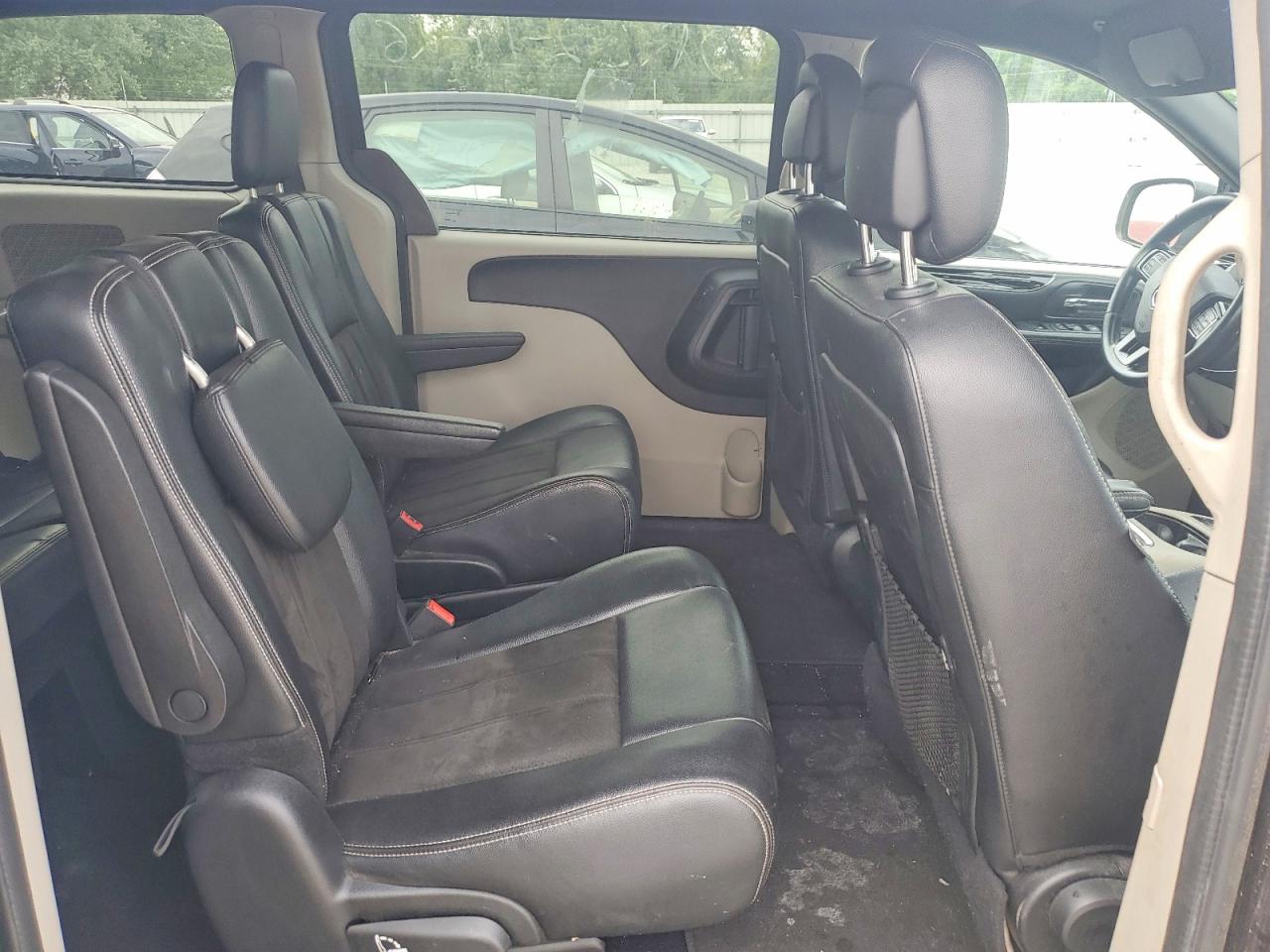 Dodge Caravan Sxt