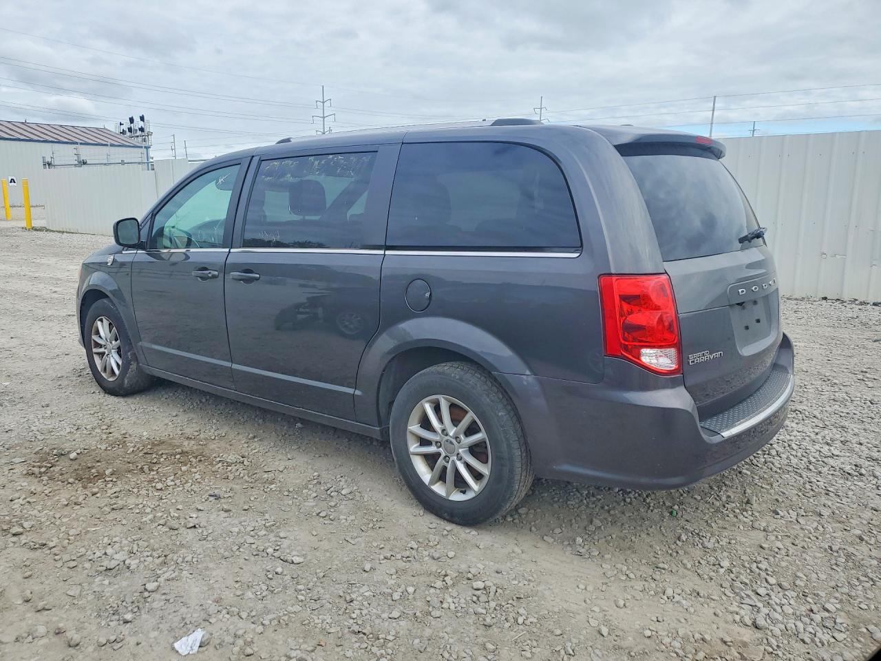 Dodge Caravan Sxt