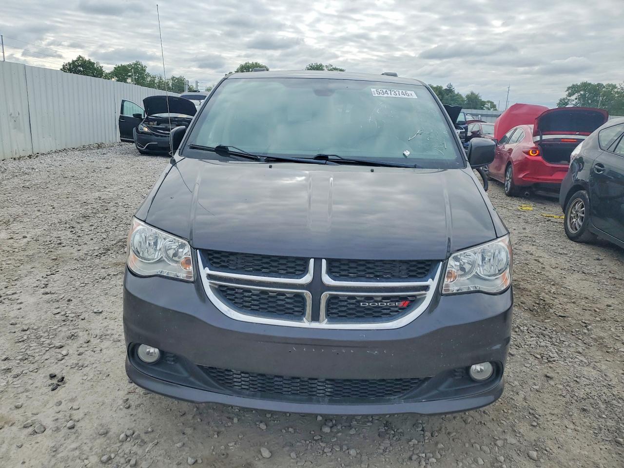 Dodge Caravan Sxt