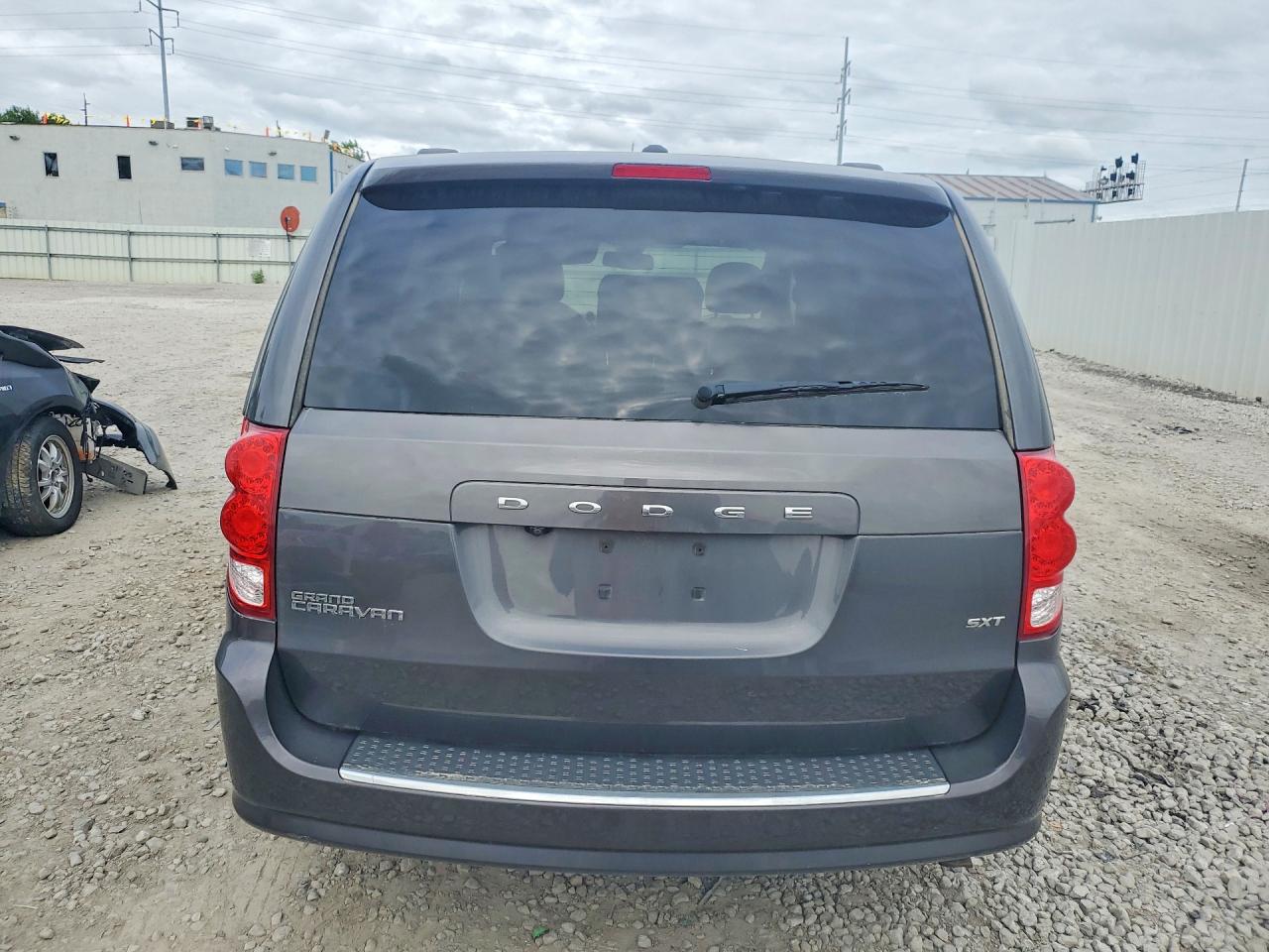 Dodge Caravan Sxt